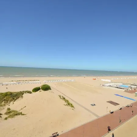 On Belgian Coast With Sea Views, Cleaning Included Apartment *